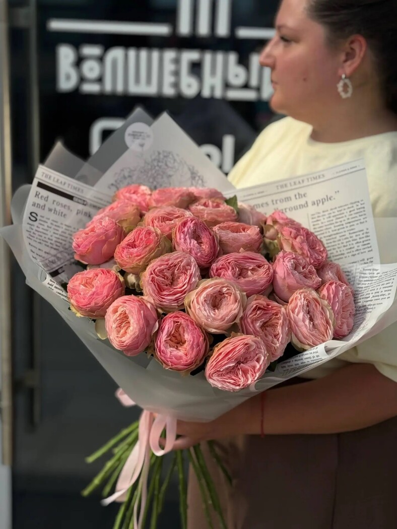 Монобукет из розовой пионовидной розы 25 шт