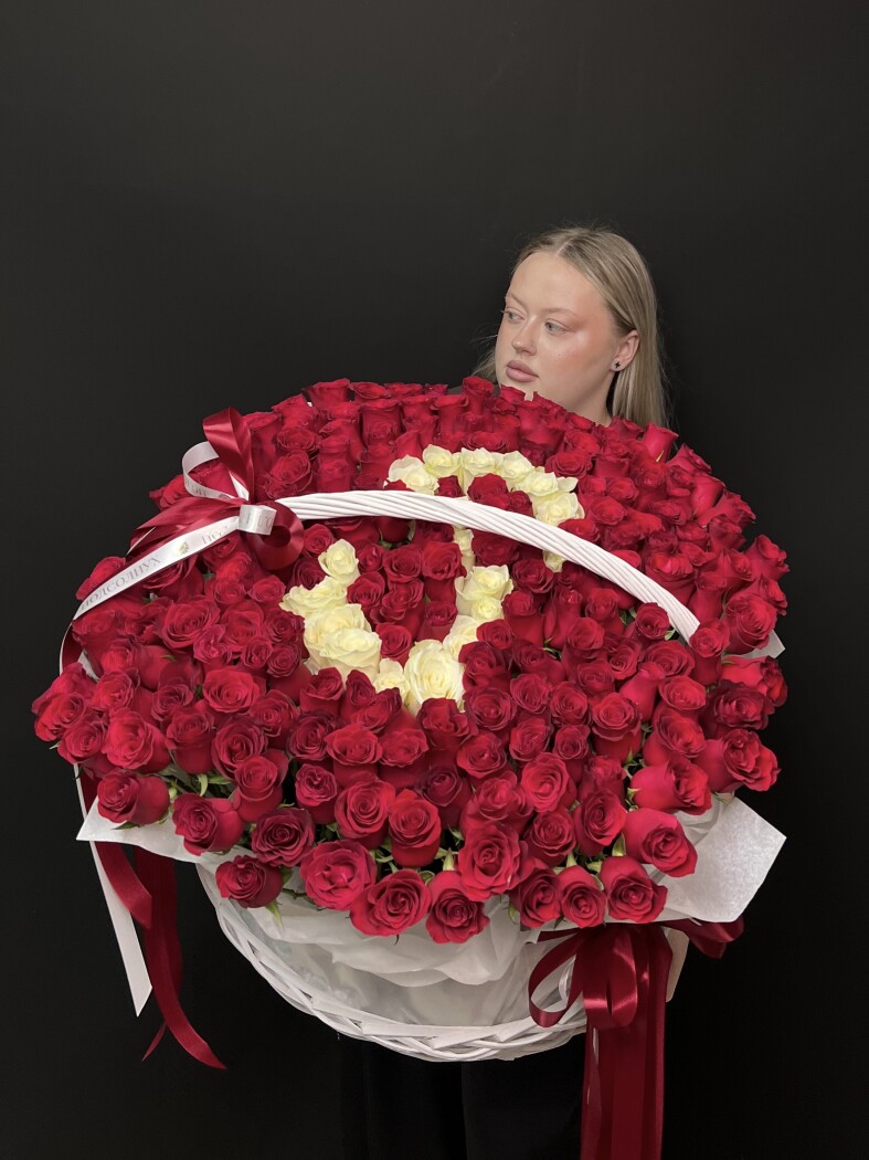 201 Роза в корзине