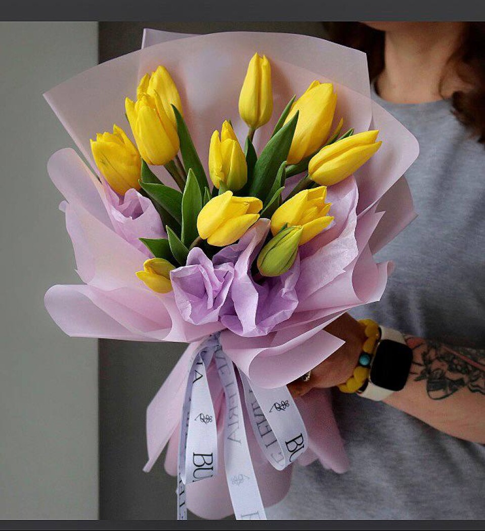 Eleven yellow tulips in waterproof paper