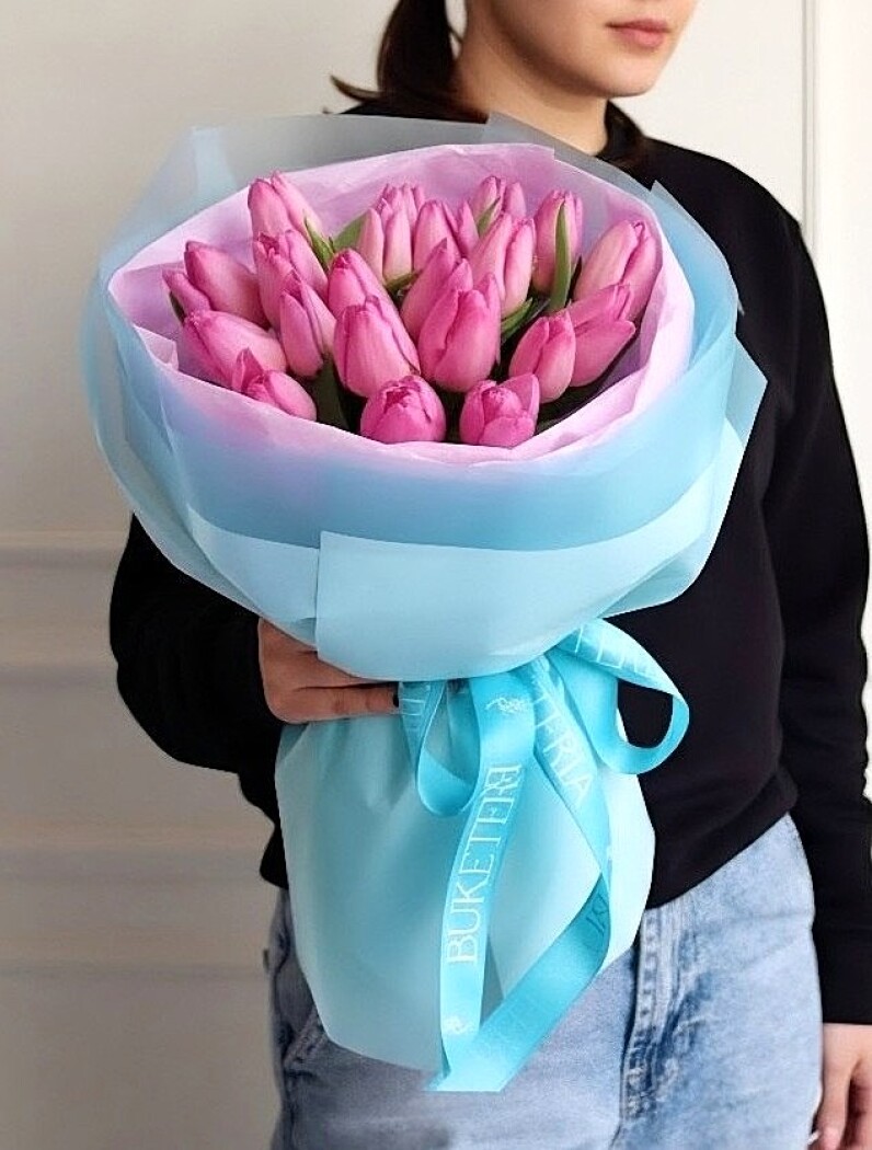 Mono bouquet of light pink tulips