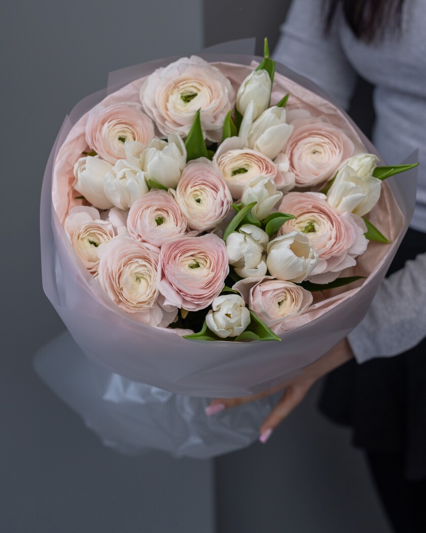 Blush ranunculus with white tulips