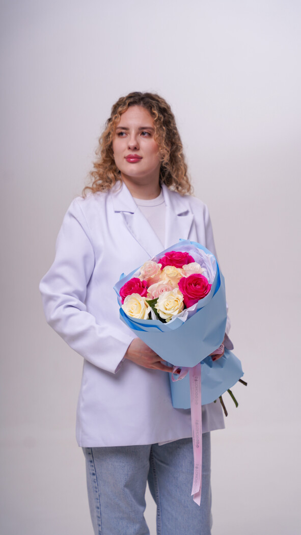 9 роз микс в оформлении №297