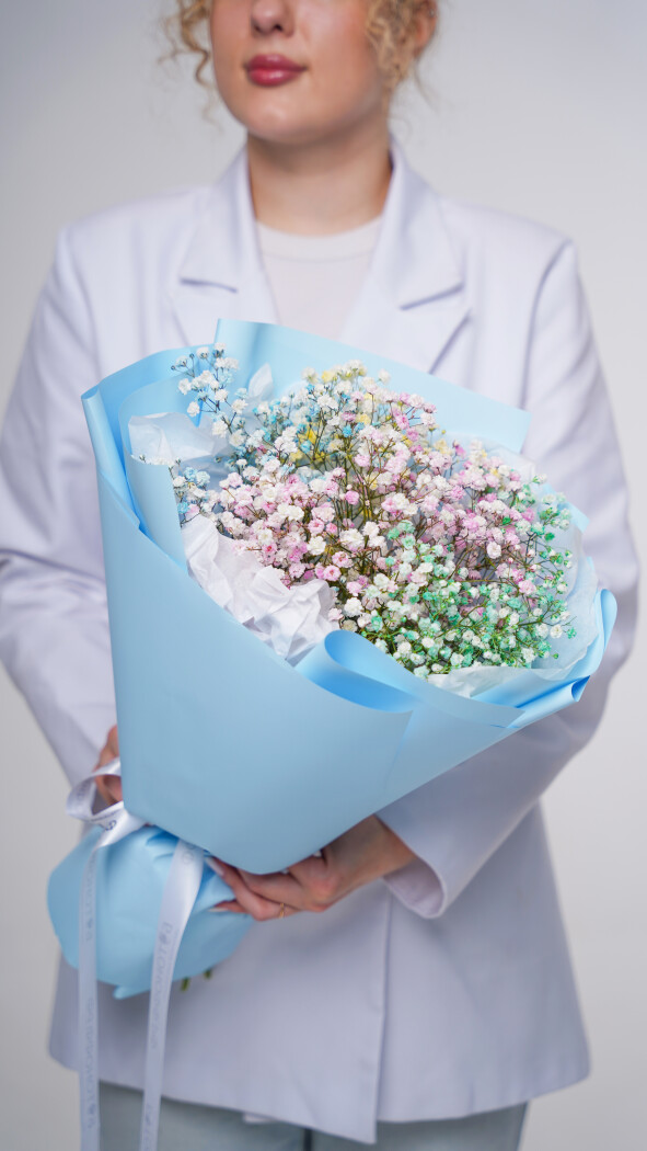 5 радужных гипсофил в оформлении №82