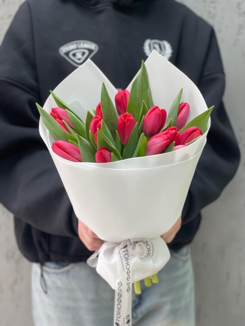 15 красных тюльпанов в оформлении №373 (tovar_373)