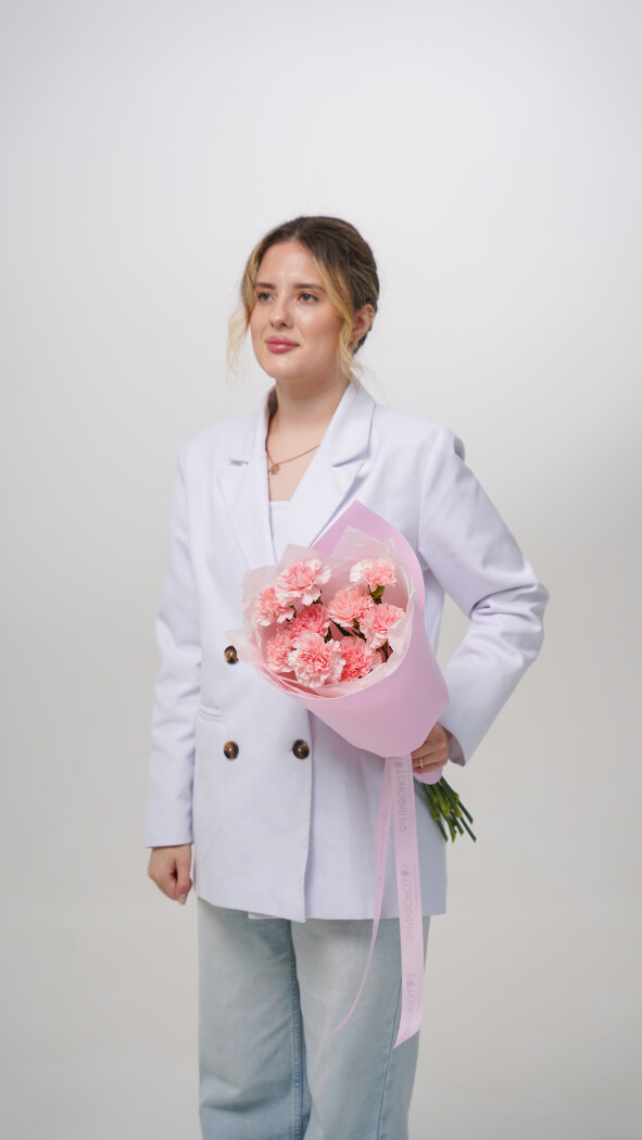 9 розовых диантусов в оформлении №107