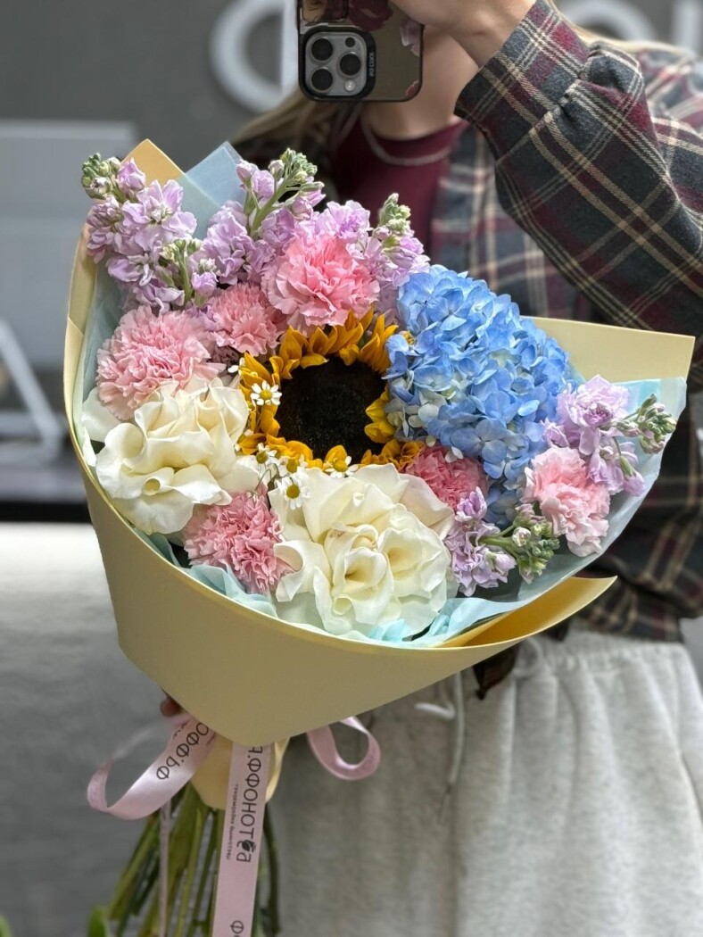 Витринный букет №8844