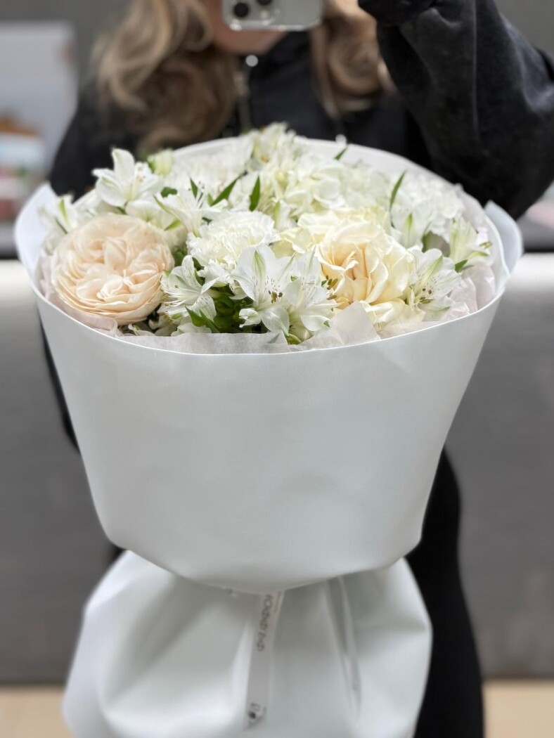 Витринный букет №555