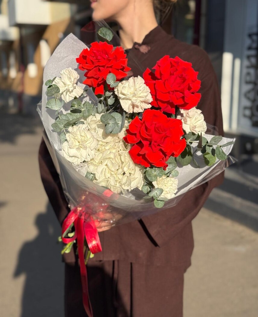 Витринный букет №7711