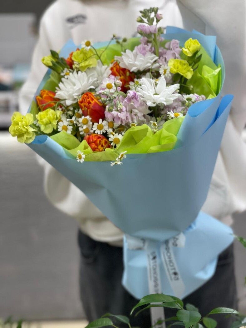 Витринный букет №90