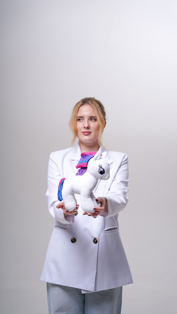 Белый пони (25см)