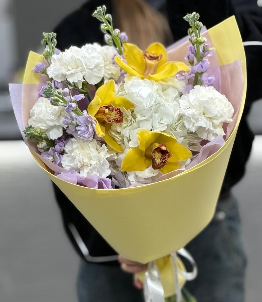 Витринный букет №66