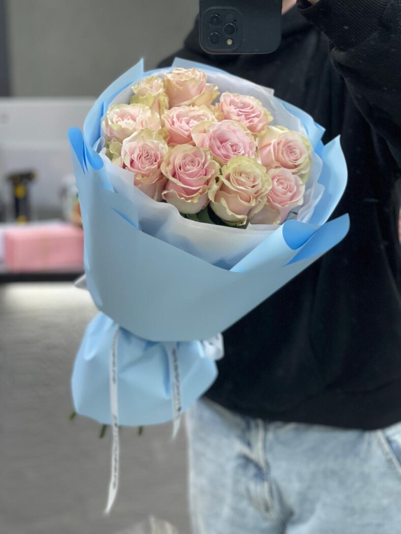 Витринный букет №11000