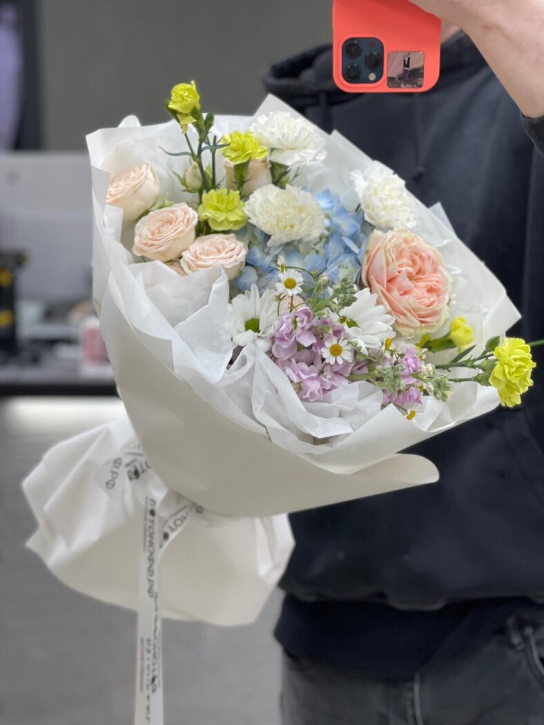 Витринный букет №900