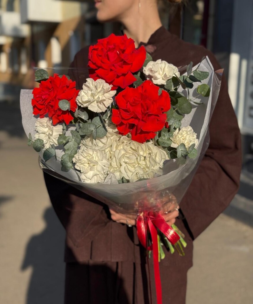Витринный букет №7711
