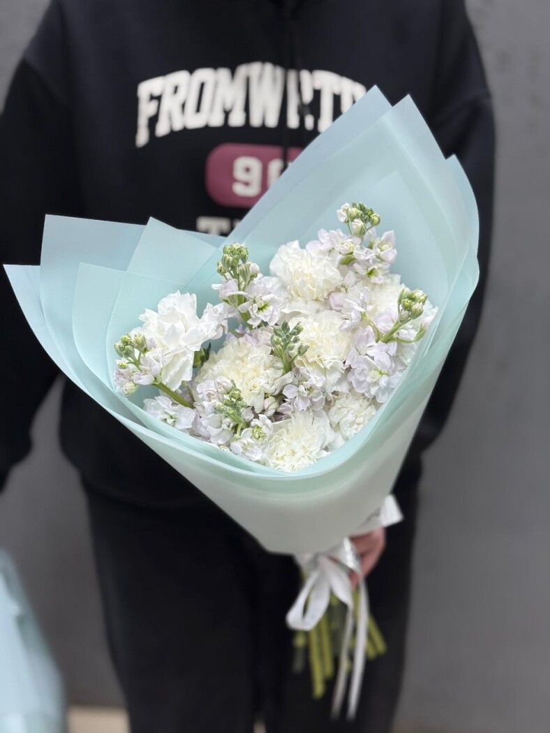 Витринный букет №3743