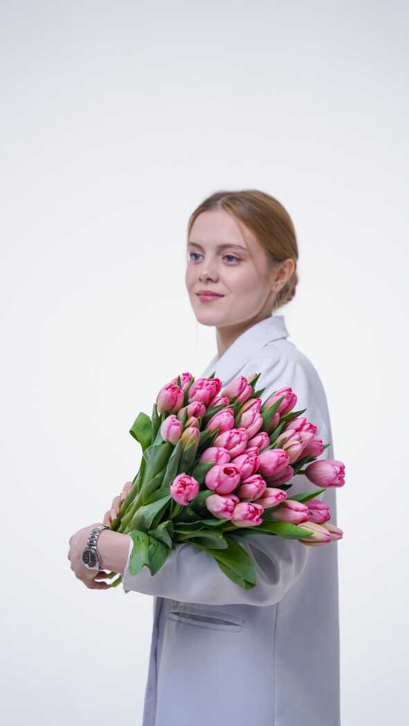Охапка розовых тюльпанов №387