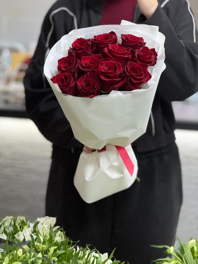 Витринный букет №9366