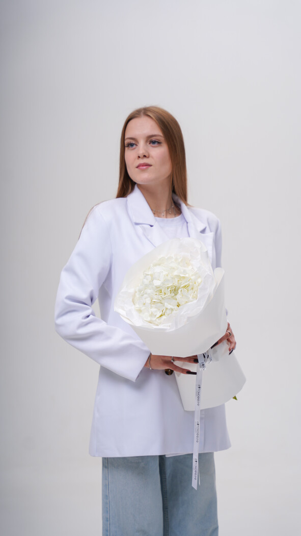 1 белая гортензия в оформлении №203