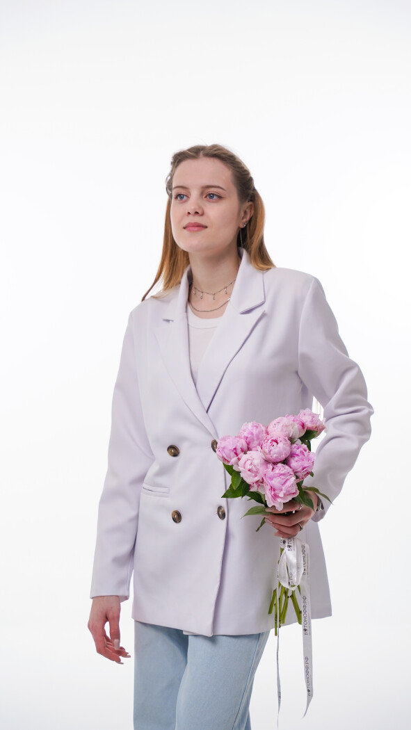 9 розовых пионов под ленту №136