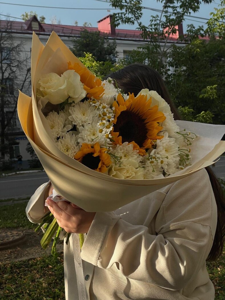 Витринный букет №8643