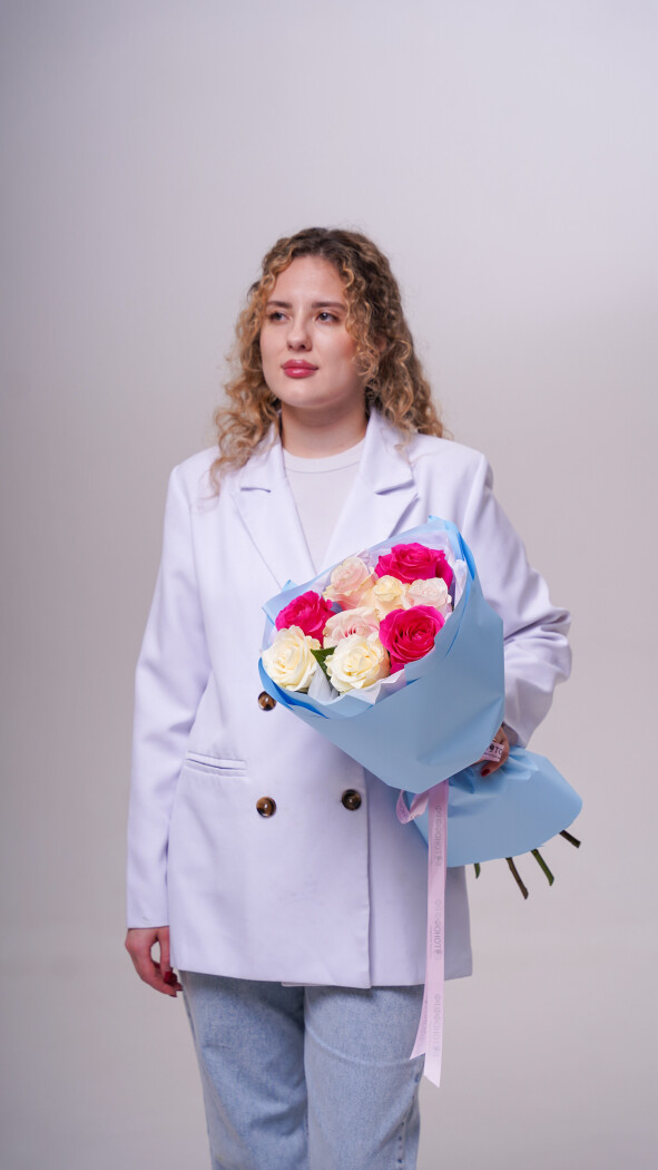 9 роз микс в оформлении №297