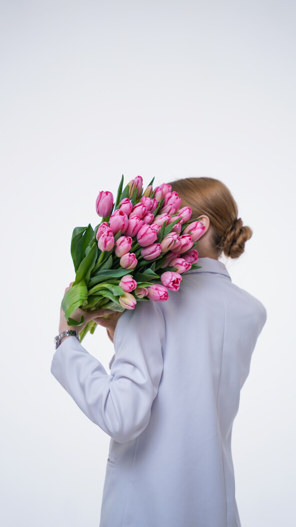 Охапка розовых тюльпанов №387