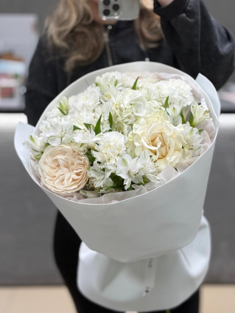 Витринный букет №555