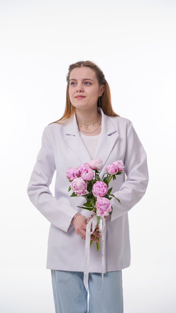 9 розовых пионов под ленту №136