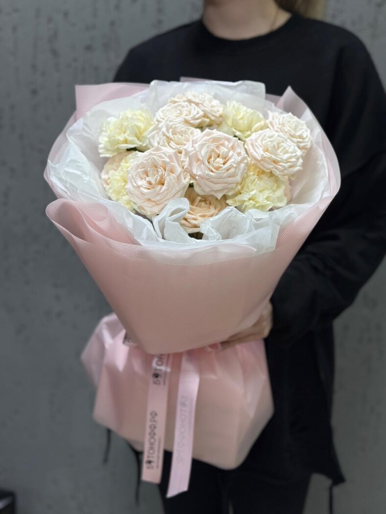 Витринный букет №221