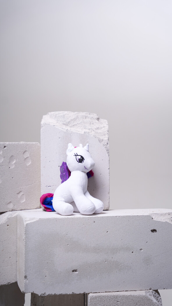 Белый пони (25см)