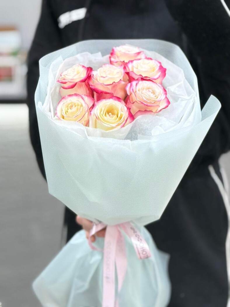 7 роз микс в оформлении №388 