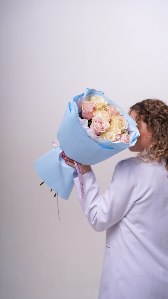 9 роз микс в оформлении №298