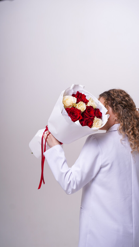 9 роз микс в оформлении №296