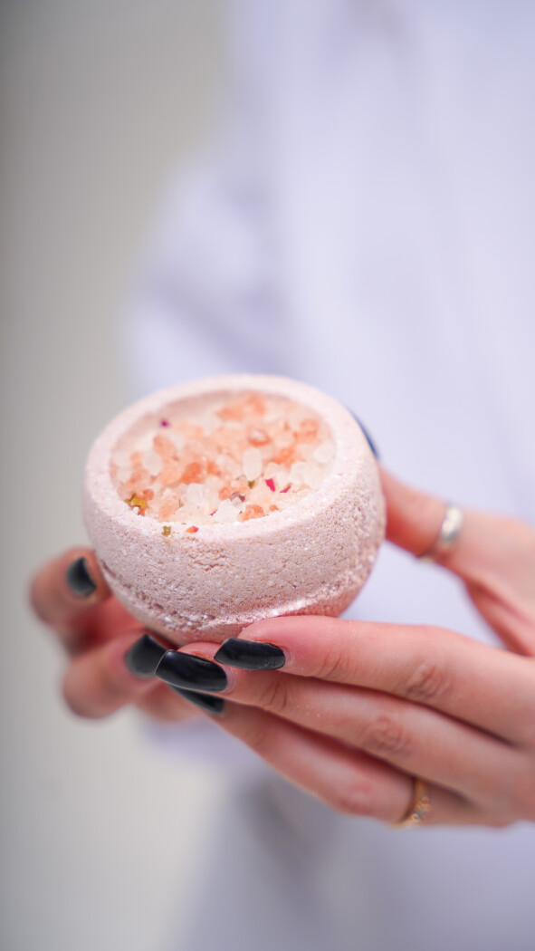 Бомбочка для ванны (розовая)