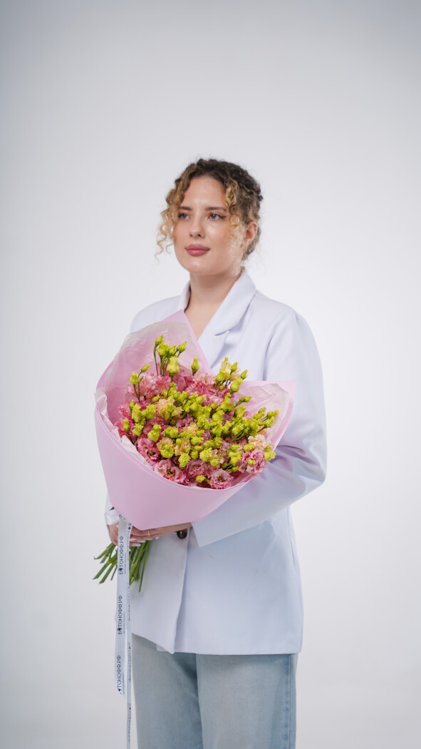 11 розовых эустом в оформлении №96