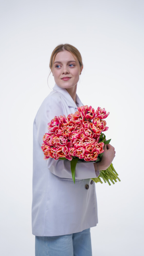 Охапка пионовидных тюльпанов №383