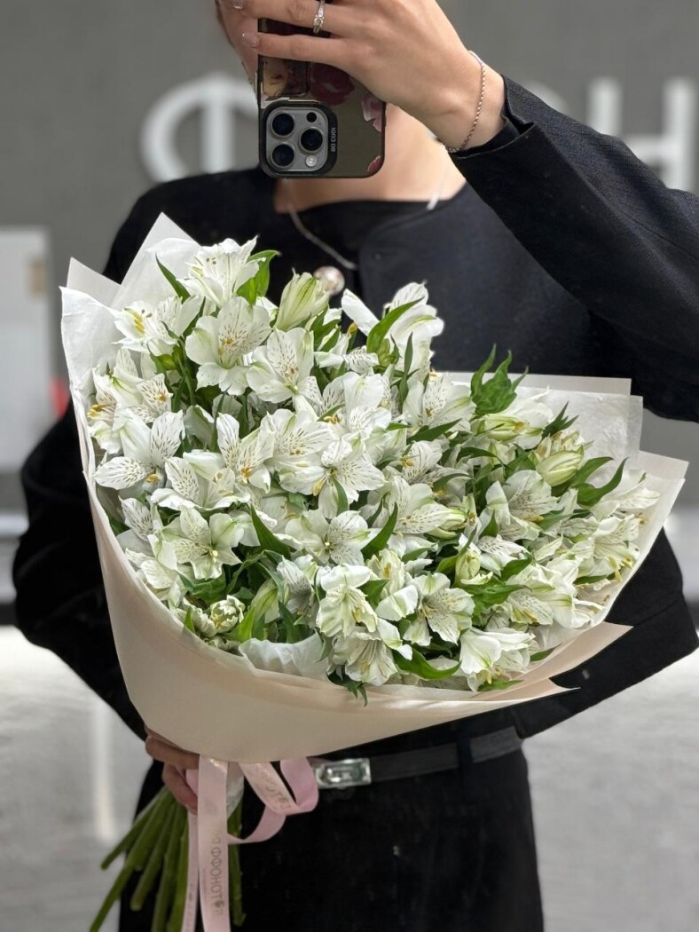 Витринный букет №9988