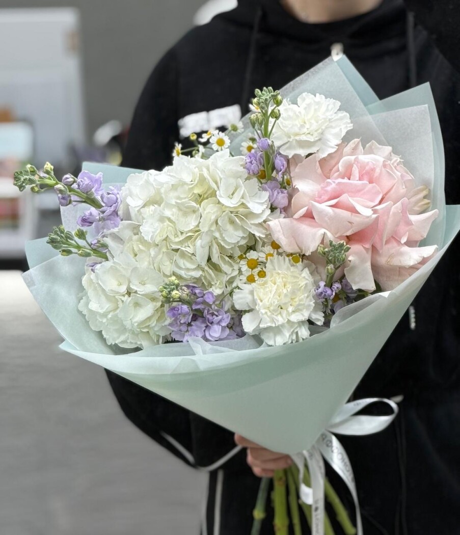 Витринный букет №76