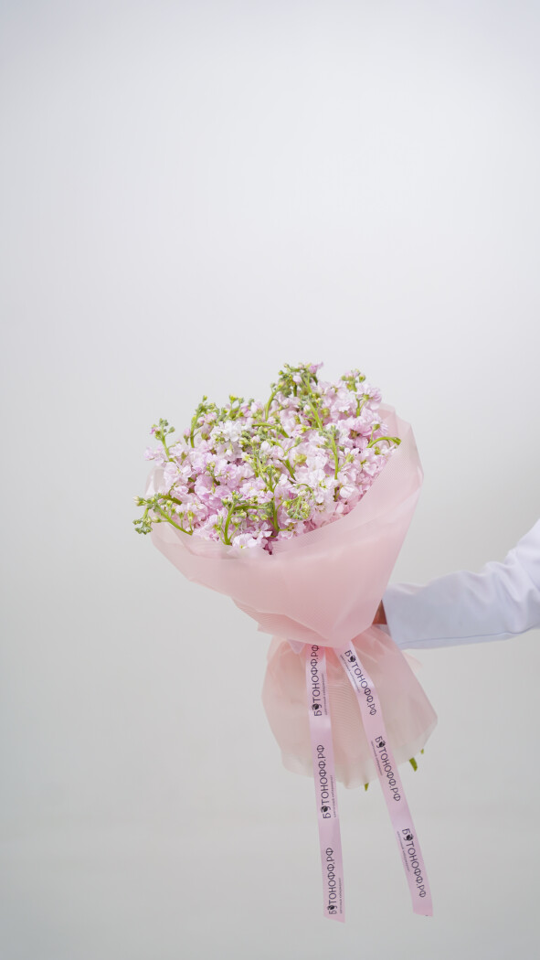 25 розовых маттиол в оформлении №128