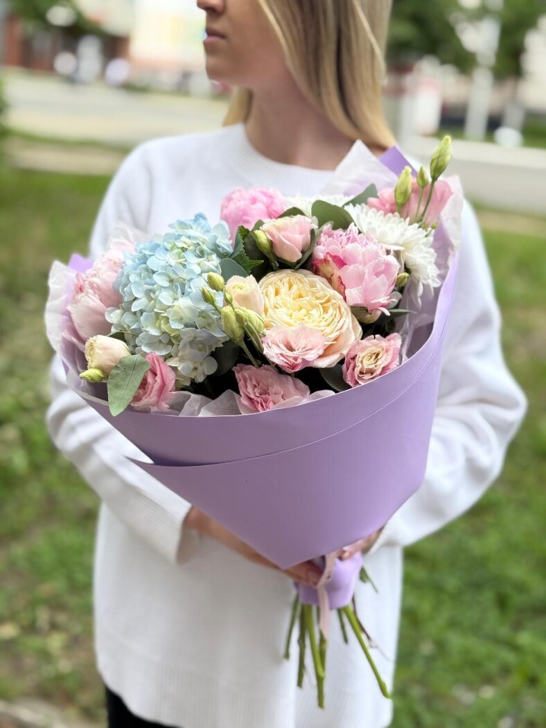 Витринный букет №900