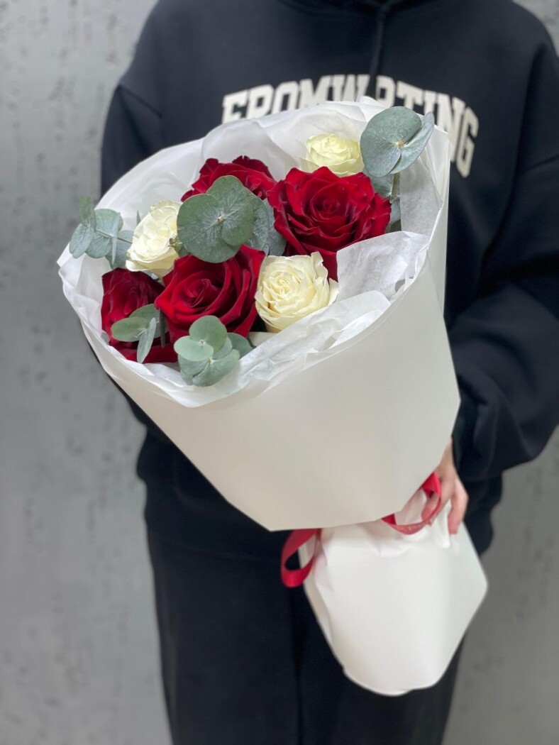 Витринный букет №753