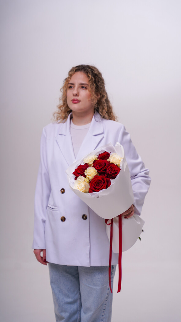 9 роз микс в оформлении №296