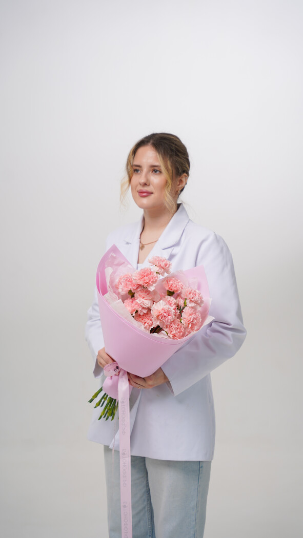 15 розовых диантусов в оформлении №109