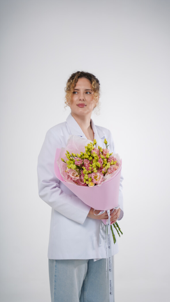 9 розовых эустом в оформлении №95