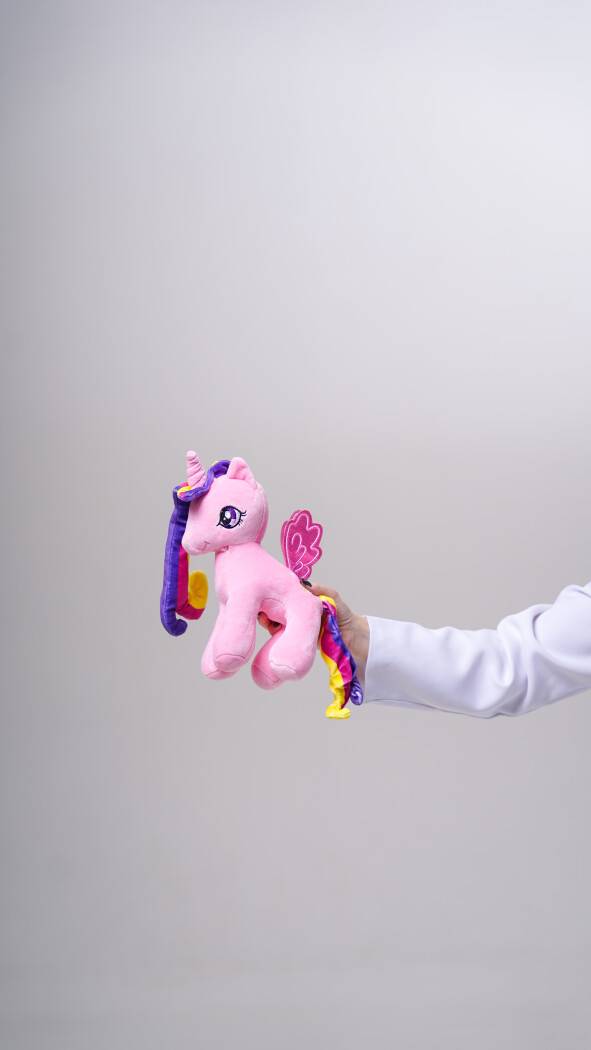 Розовый длинногривый пони (25см)