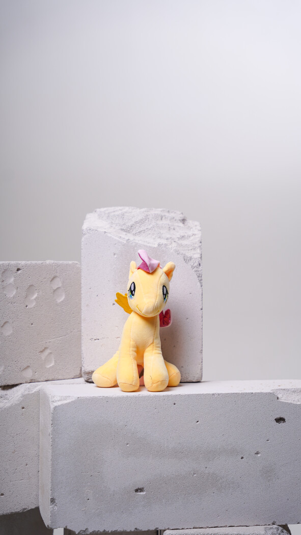 Желтый пони (25см)