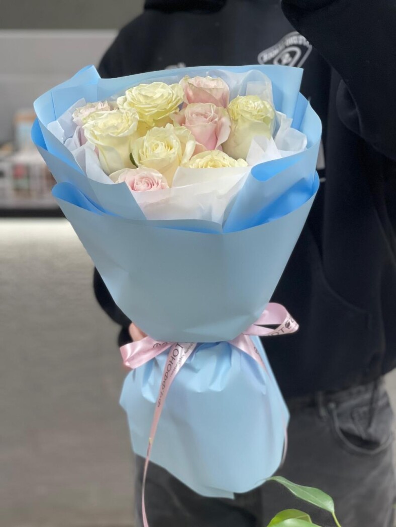 Витринный букет №999