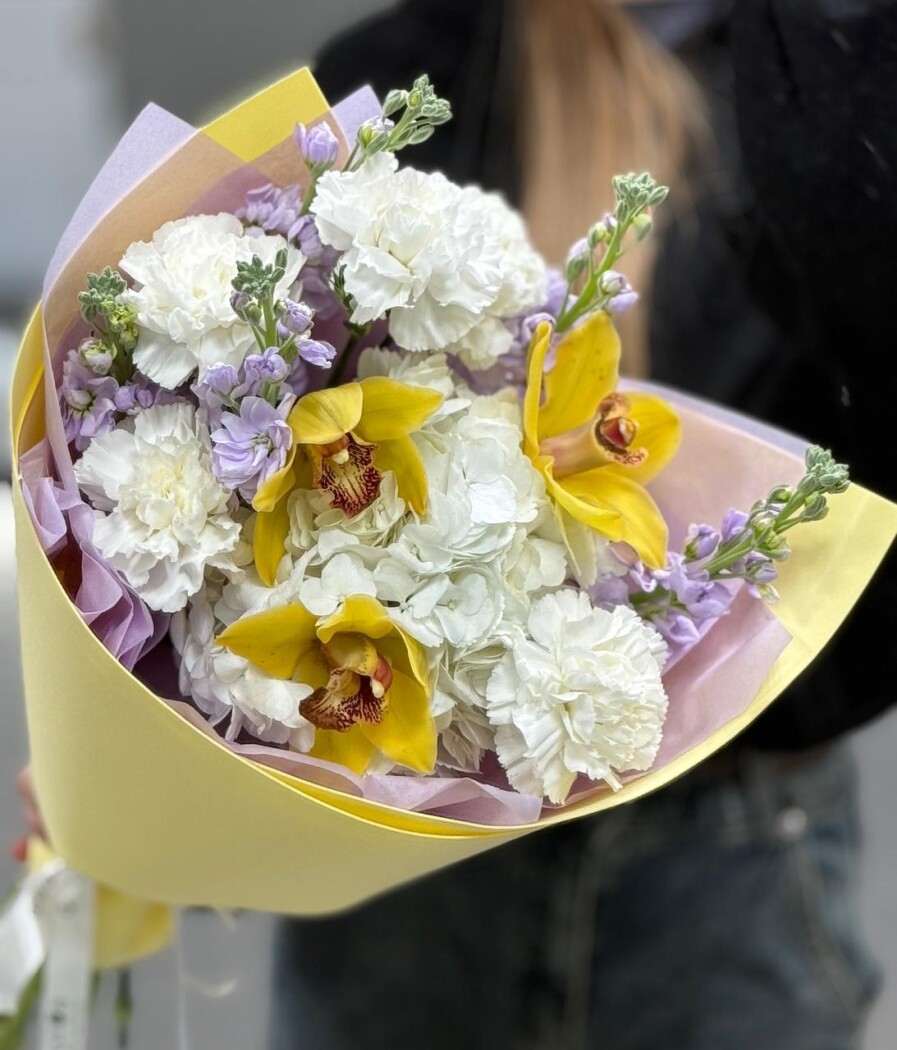 Витринный букет №66