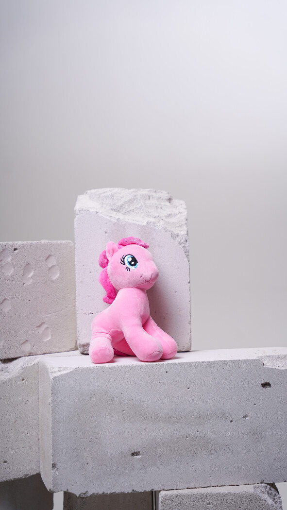Розовый пони (25см)