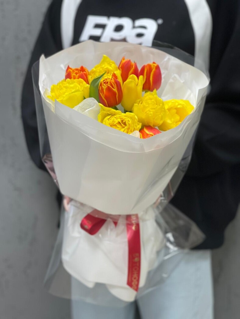 Витринный букет №443